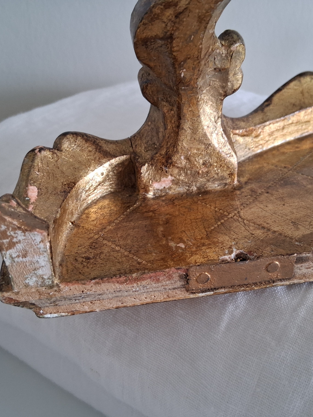 Gold Gilt Italian Florentine Carved Wood Shelf - Picture 7 of 12